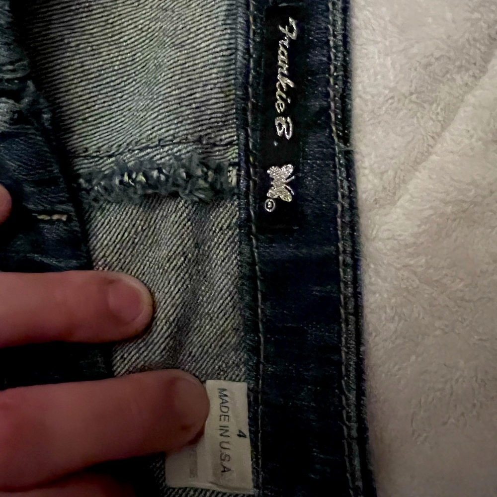 Frankie B enlarge flare jeans. Low rise, Size 4. Vintage. Excellent condition. - Picture 3 of 10